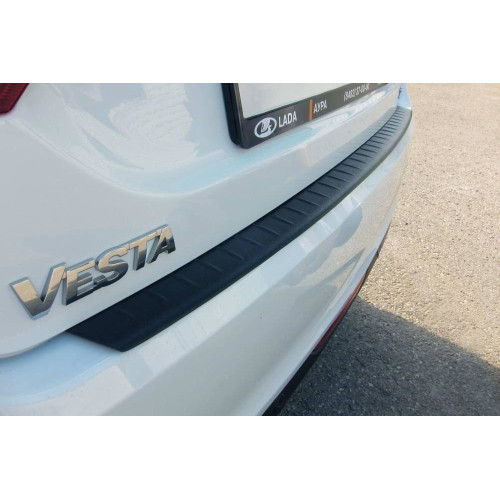 Накладка на задний бампер LADA Vesta и Vesta SW