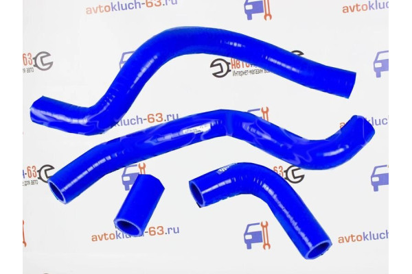 Патрубки радиатора на ВАЗ 2110, 2111, 2112 силиконовые синие под термостат старого образца